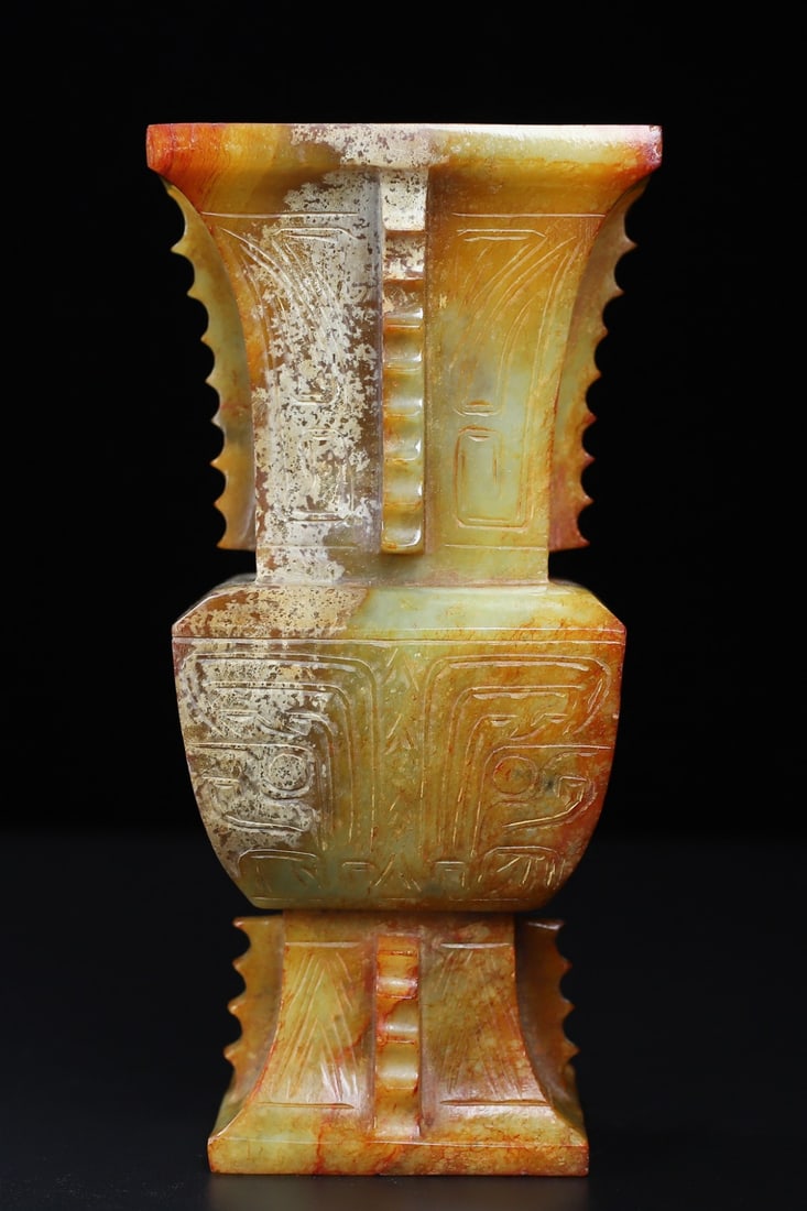 An Exquisite White Jade Beast-Face Pattern Vase - 6