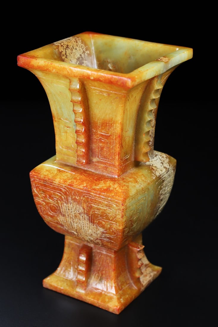 An Exquisite White Jade Beast-Face Pattern Vase - 8