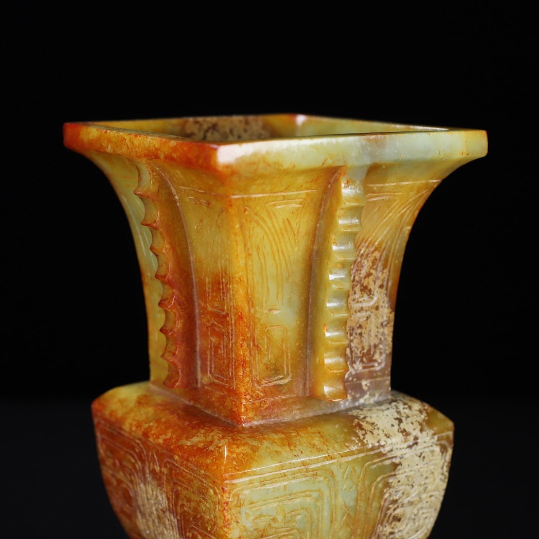 An Exquisite White Jade Beast-Face Pattern Vase - 9