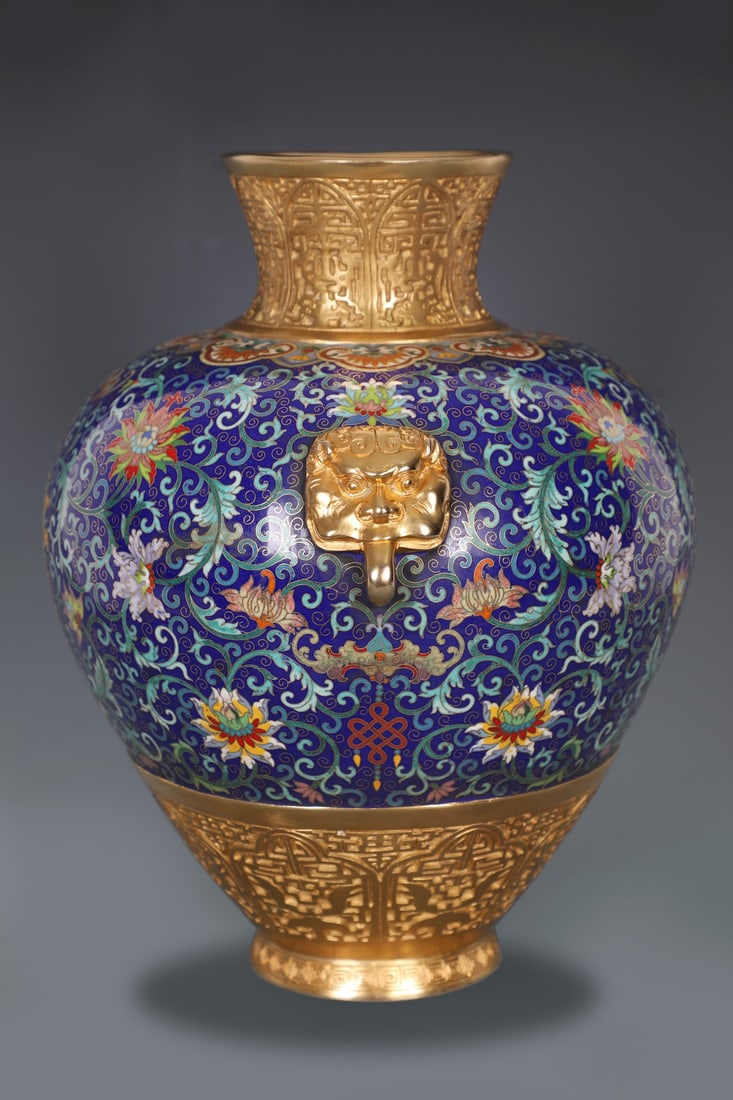 An Exquisite Cloisonne Lotus Pattern Double-Ears Vase - 2