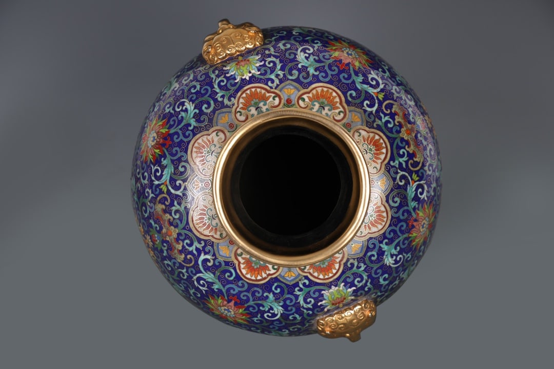 An Exquisite Cloisonne Lotus Pattern Double-Ears Vase - 4