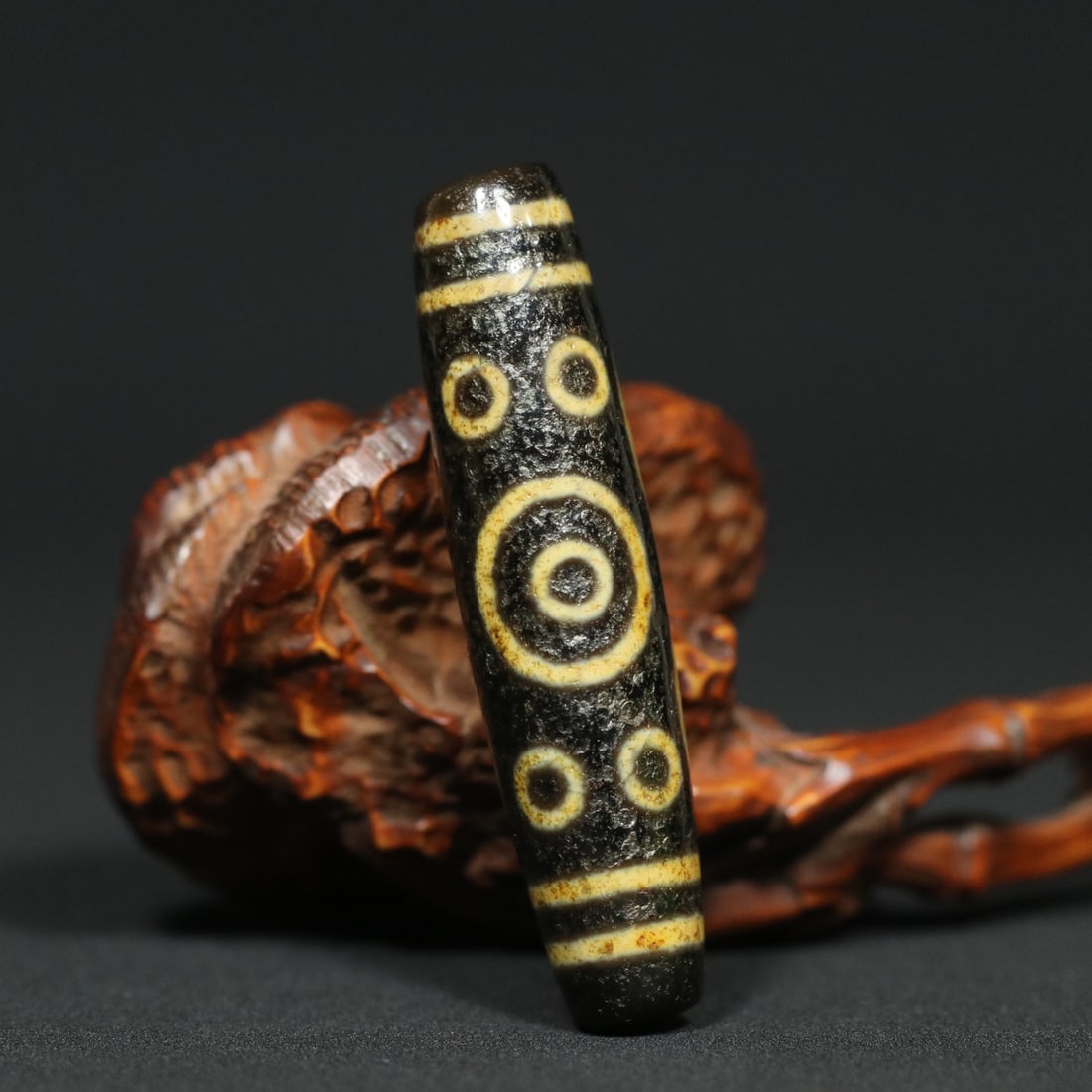 An Exquisite Agate Dzi Bead Pendant (1 of 9)