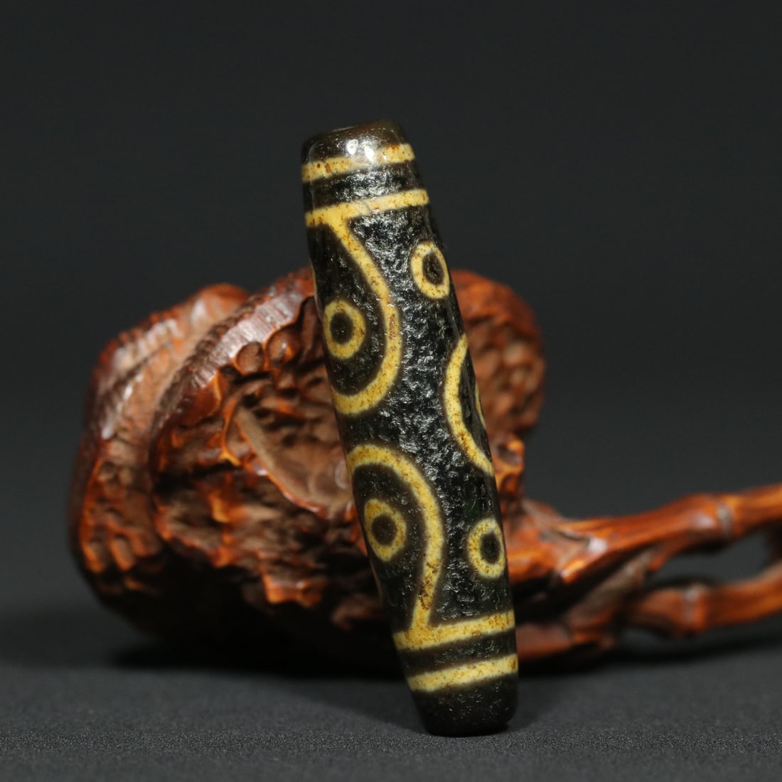 An Exquisite Agate Dzi Bead Pendant - 2