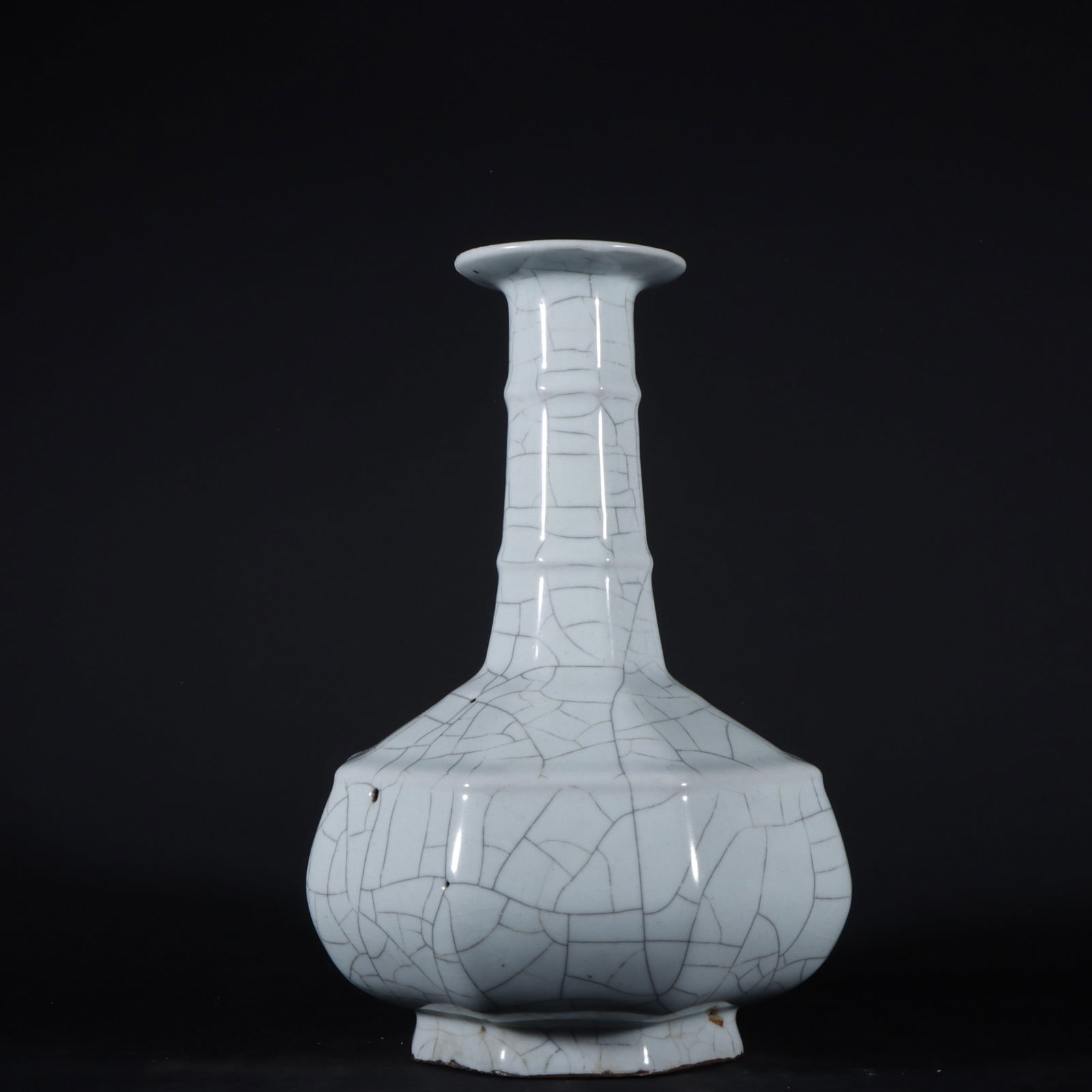 An Exquisite Guan yao Vase - 6