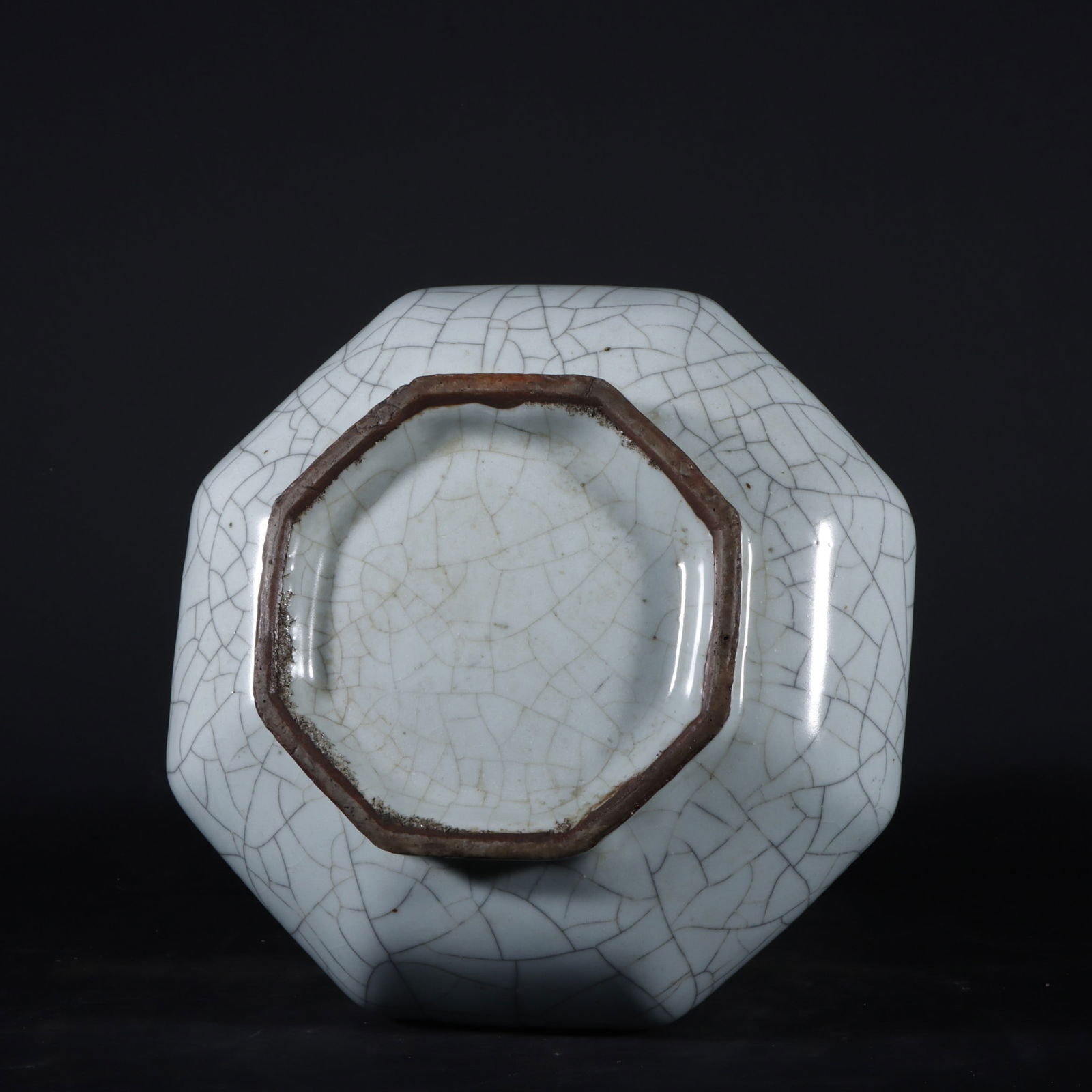 An Exquisite Guan yao Vase - 9