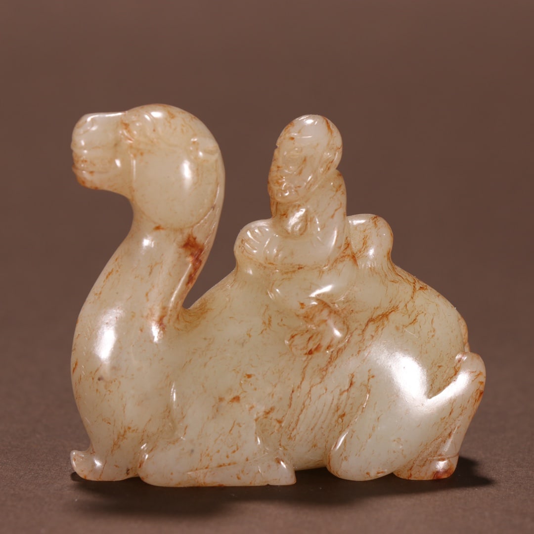 An Exquisite White Jade Camel Ornament - 2