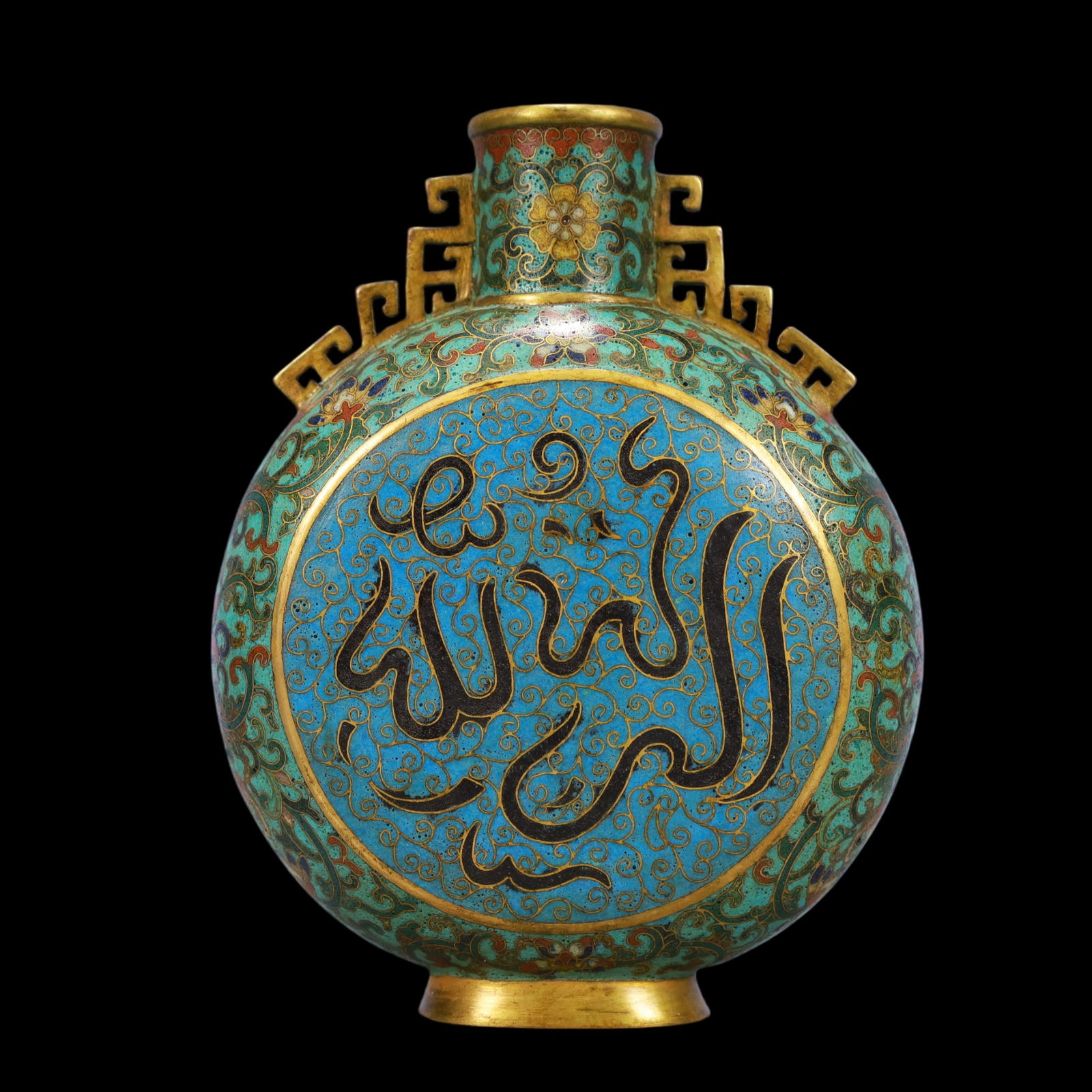 A Exquisite Cloisonne Lotus Pattern Vase: A Exquisite Cloisonne Lotus Pattern Vase Qing Dynasty, China Qianlong Four-character Mark Size::12.5cmx6.5cmx15.5cm Weight:600g (The Dimensions Of All Batches Are Manually Measured.If You Need More