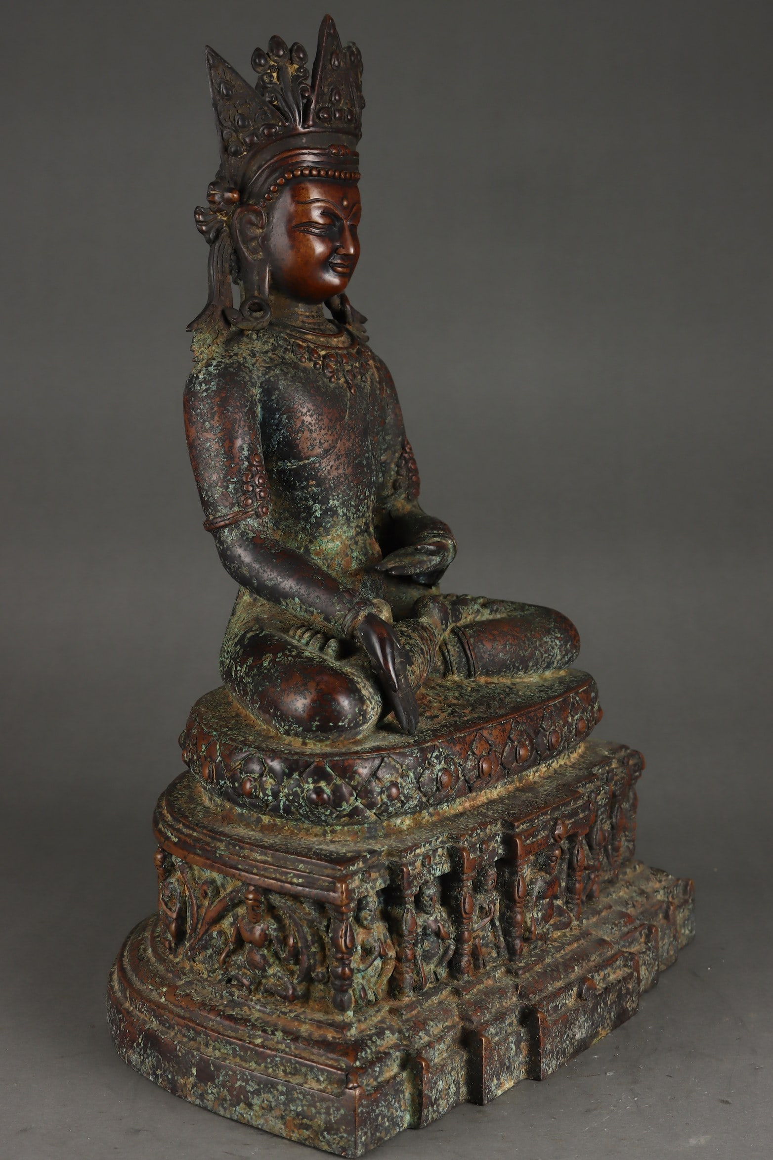 An Exquisite Bronze Buddha Statue - 3