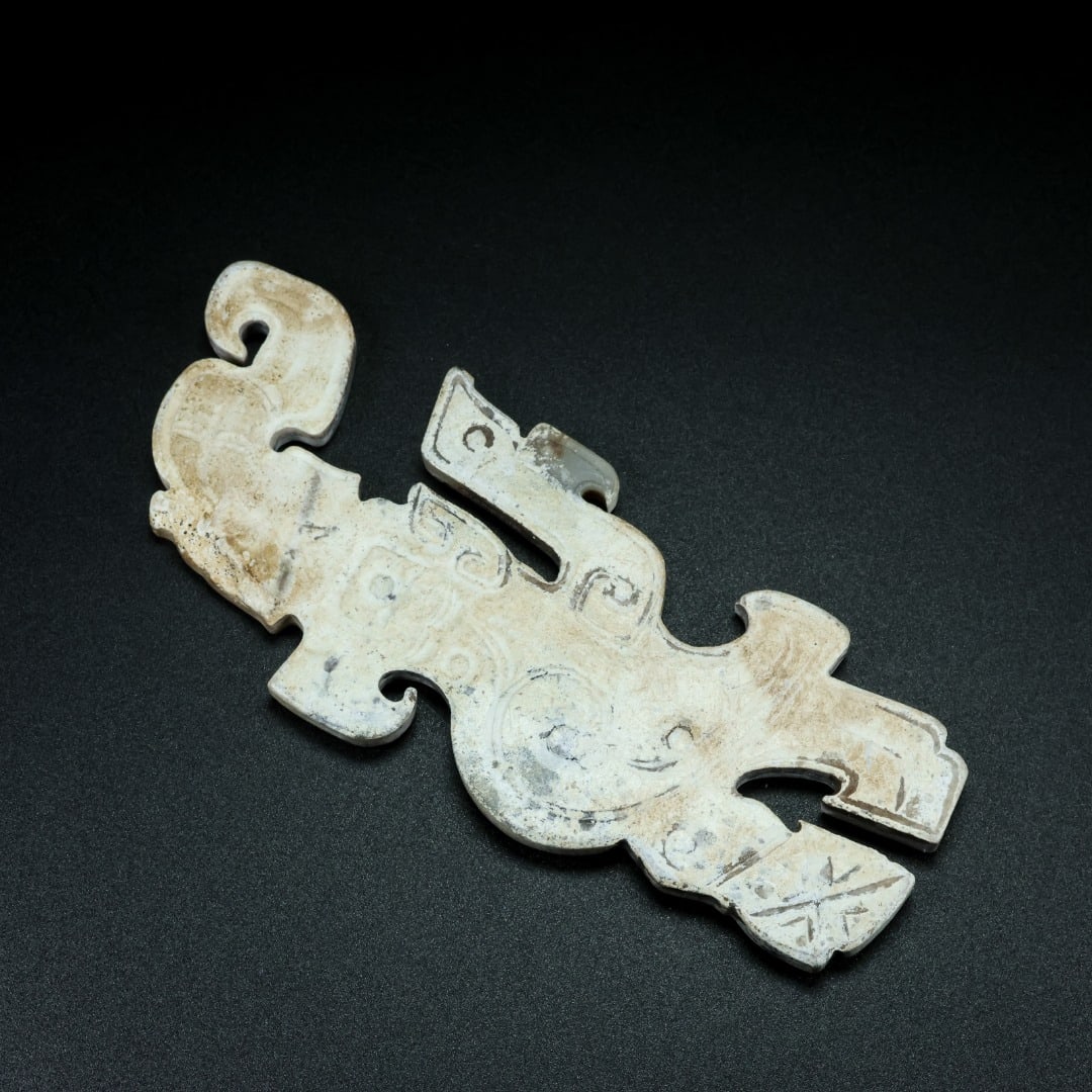 An Exquisite White Jade Bird Ornament - 3