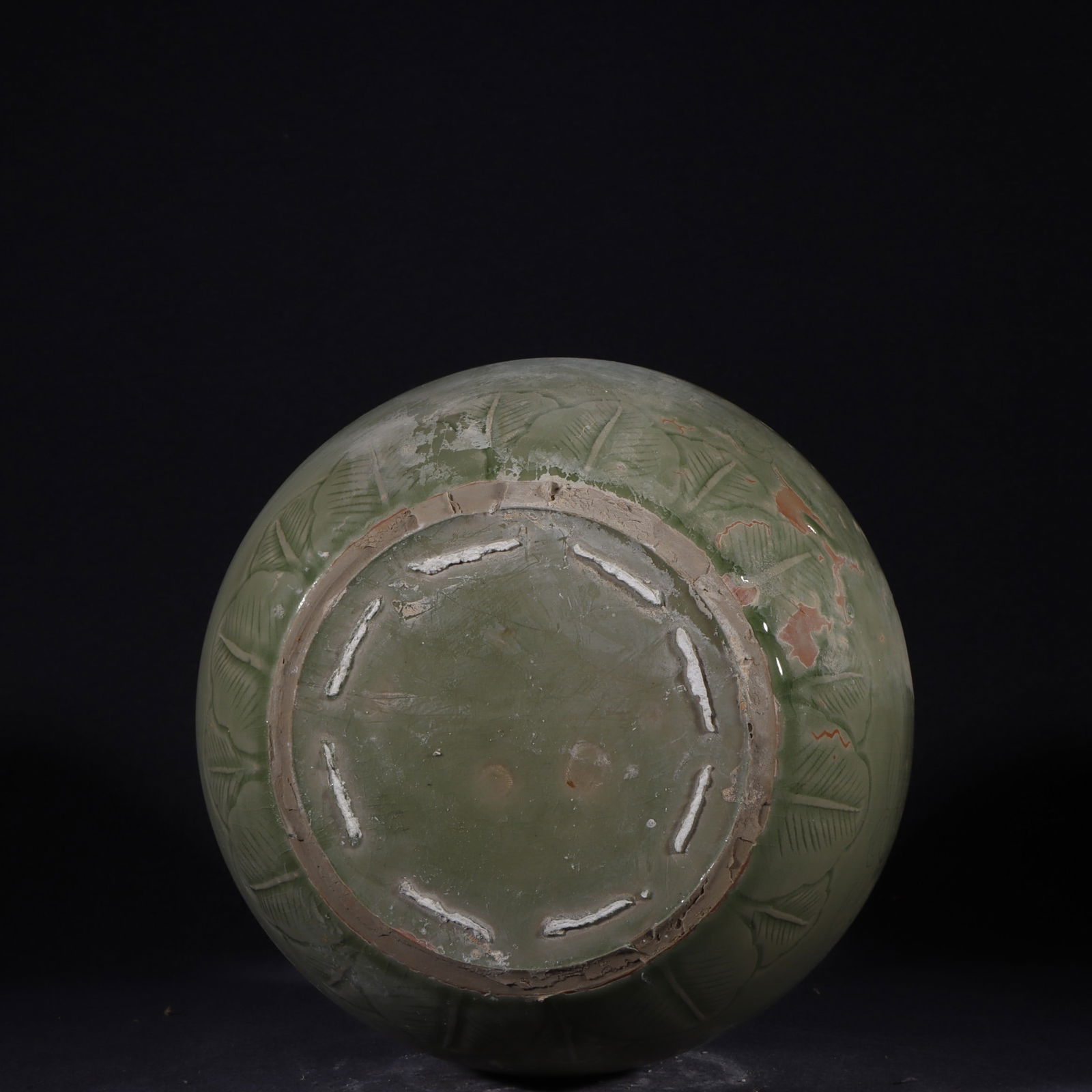 An Exquisite Yue yao Celadon Figure Pattern Jar - 9