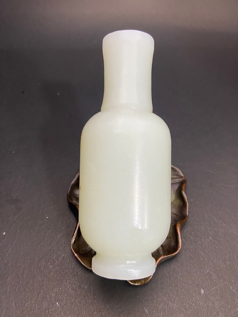 An Exquisite White Jade Landscape and Figure Pattern Vase - 4