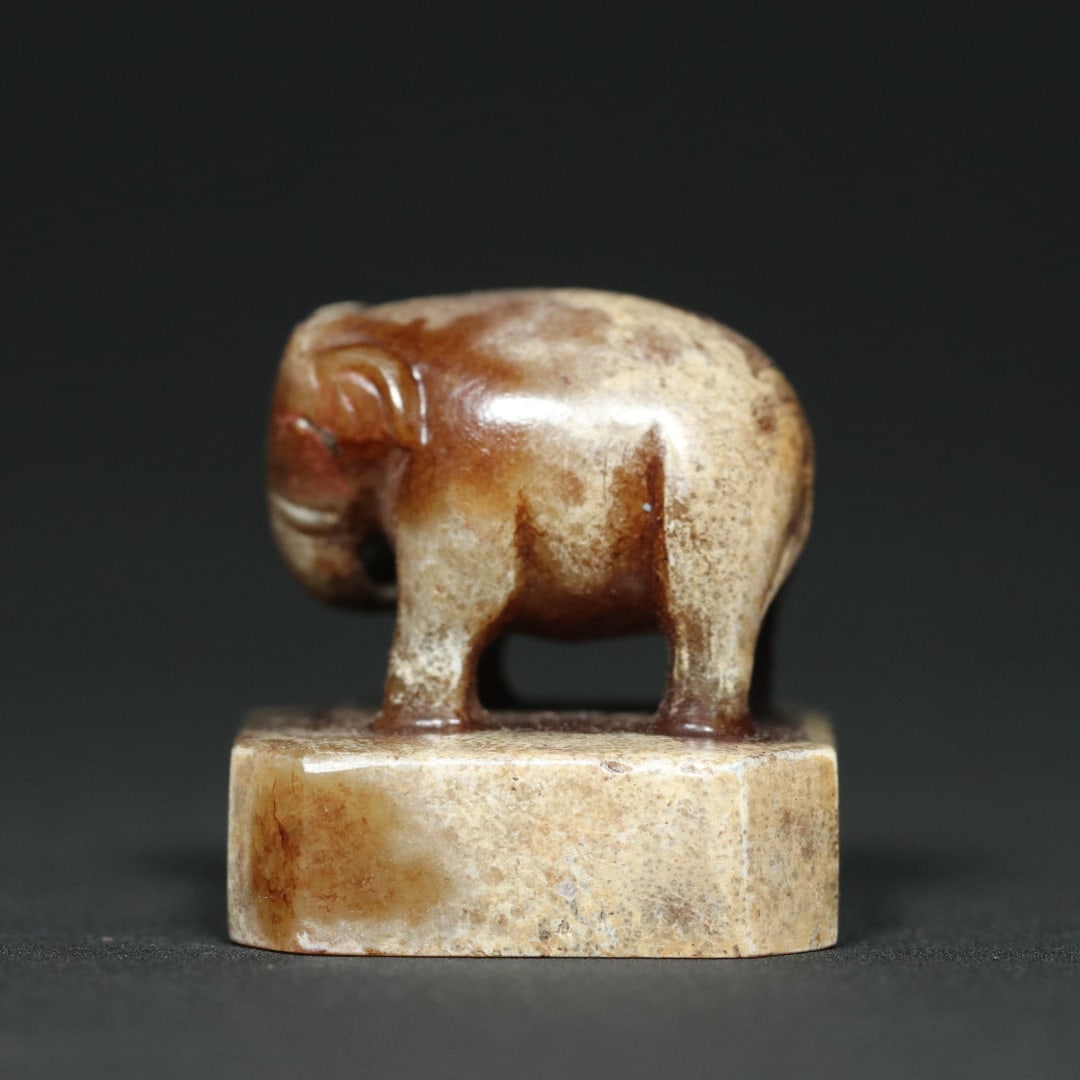An Exquisite White Jade Elephant Seal - 8