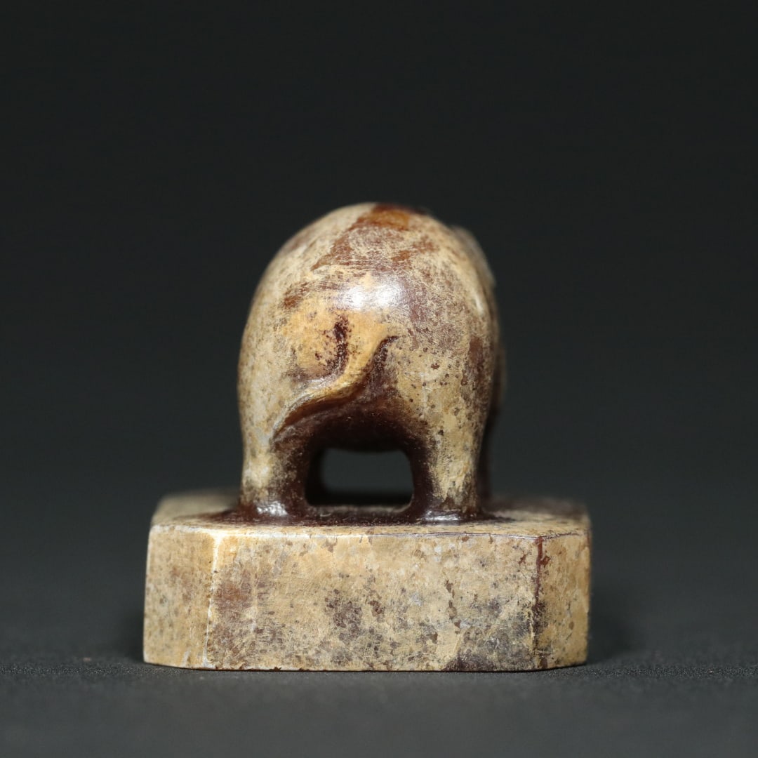 An Exquisite White Jade Elephant Seal - 9