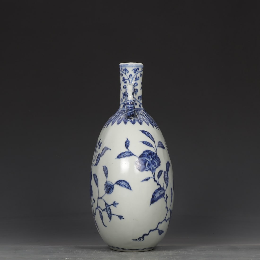 An Exquisite Blue and White Flower Pattern Double-Ears Vase - 5