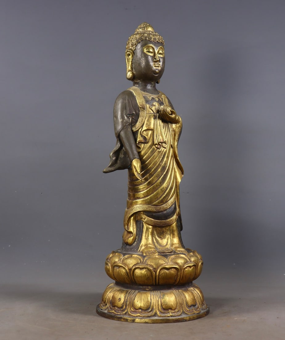 An Exquisite Gilt Bronze Buddha Statue - 3