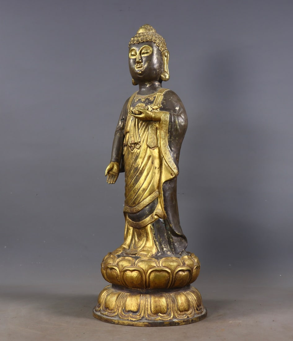An Exquisite Gilt Bronze Buddha Statue - 4