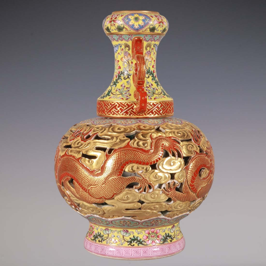 An Exquisite Enamel Lotus Pattern Dragon Pattern Bats and Peach Pattern Double-Ears Vase - 4