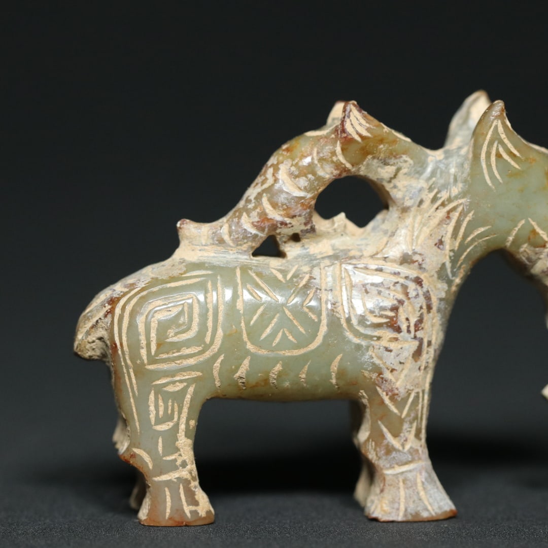 An Exquisite White Jade Elephant Ornament - 7