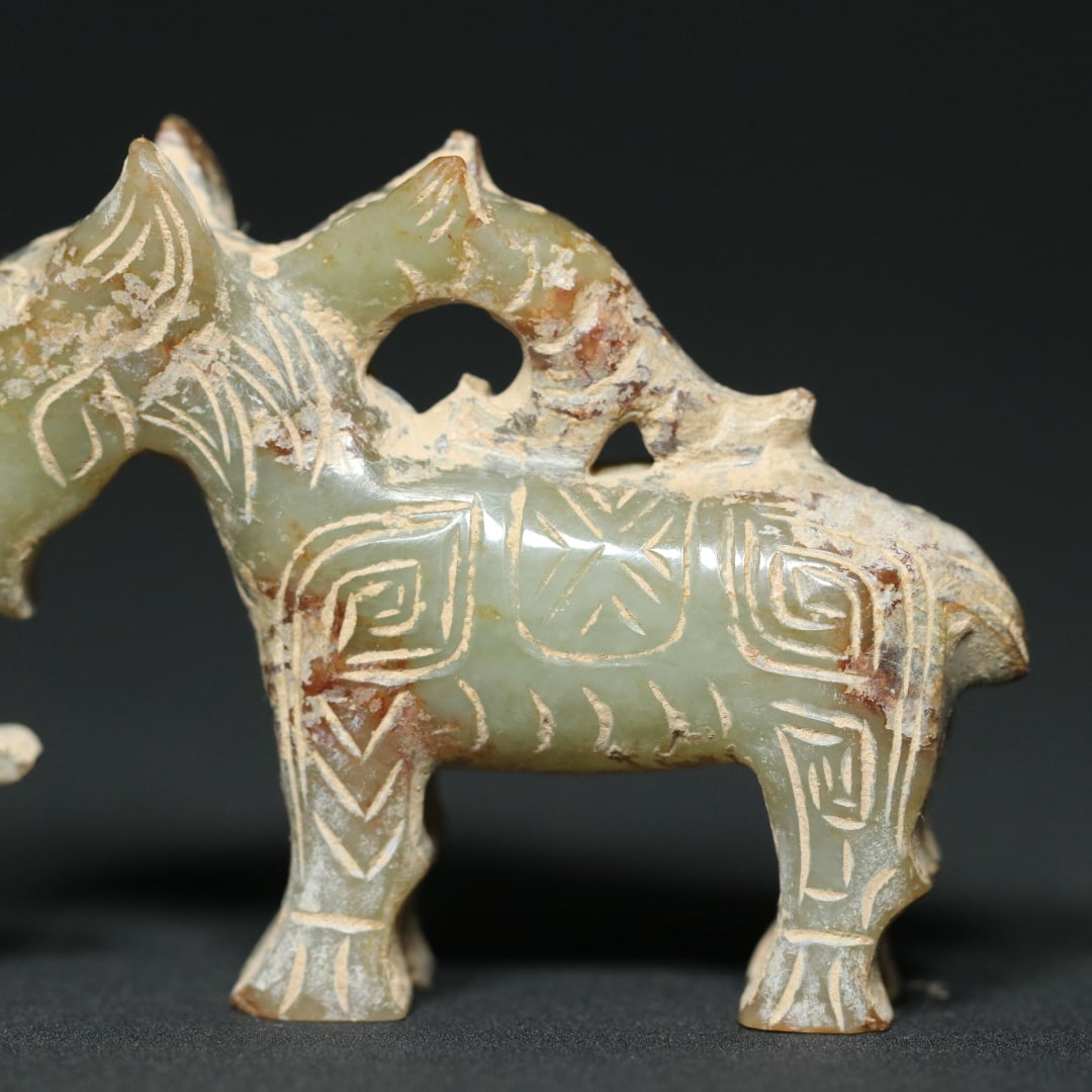 An Exquisite White Jade Elephant Ornament - 9