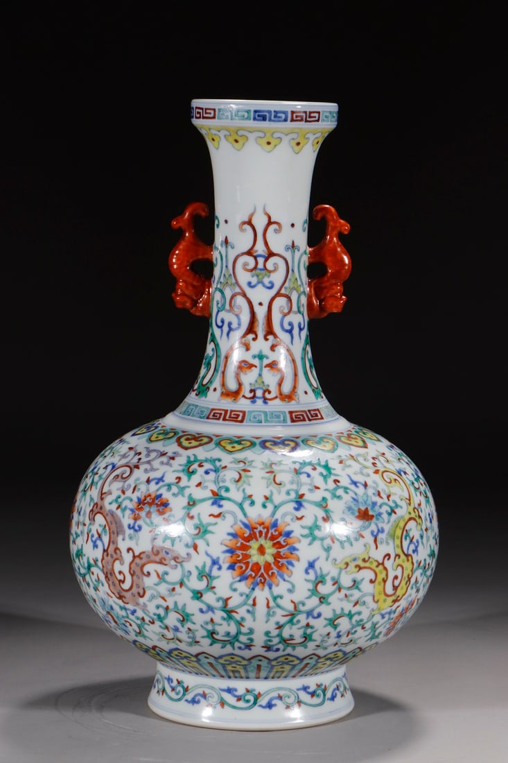 An Exquisite Doucai Lotus Pattern Dragon Pattern Double-Ears Vase - 6