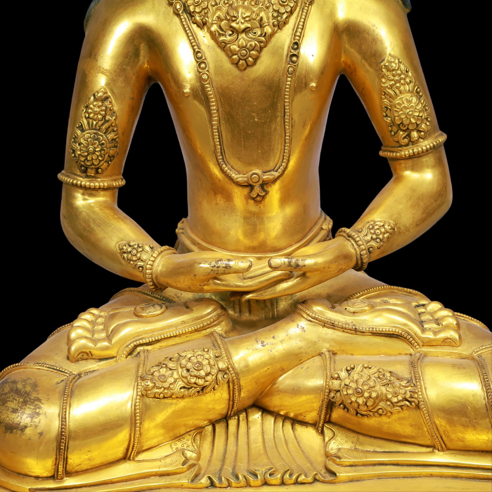 An Exquisite Gilt Bronze Buddha Statue - 3
