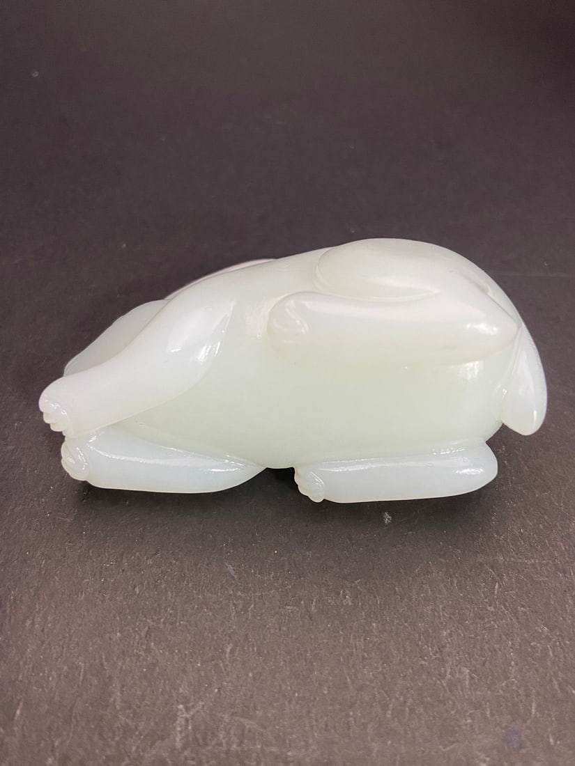 An Exquisite White Jade Rabbit Hand Piece - 7