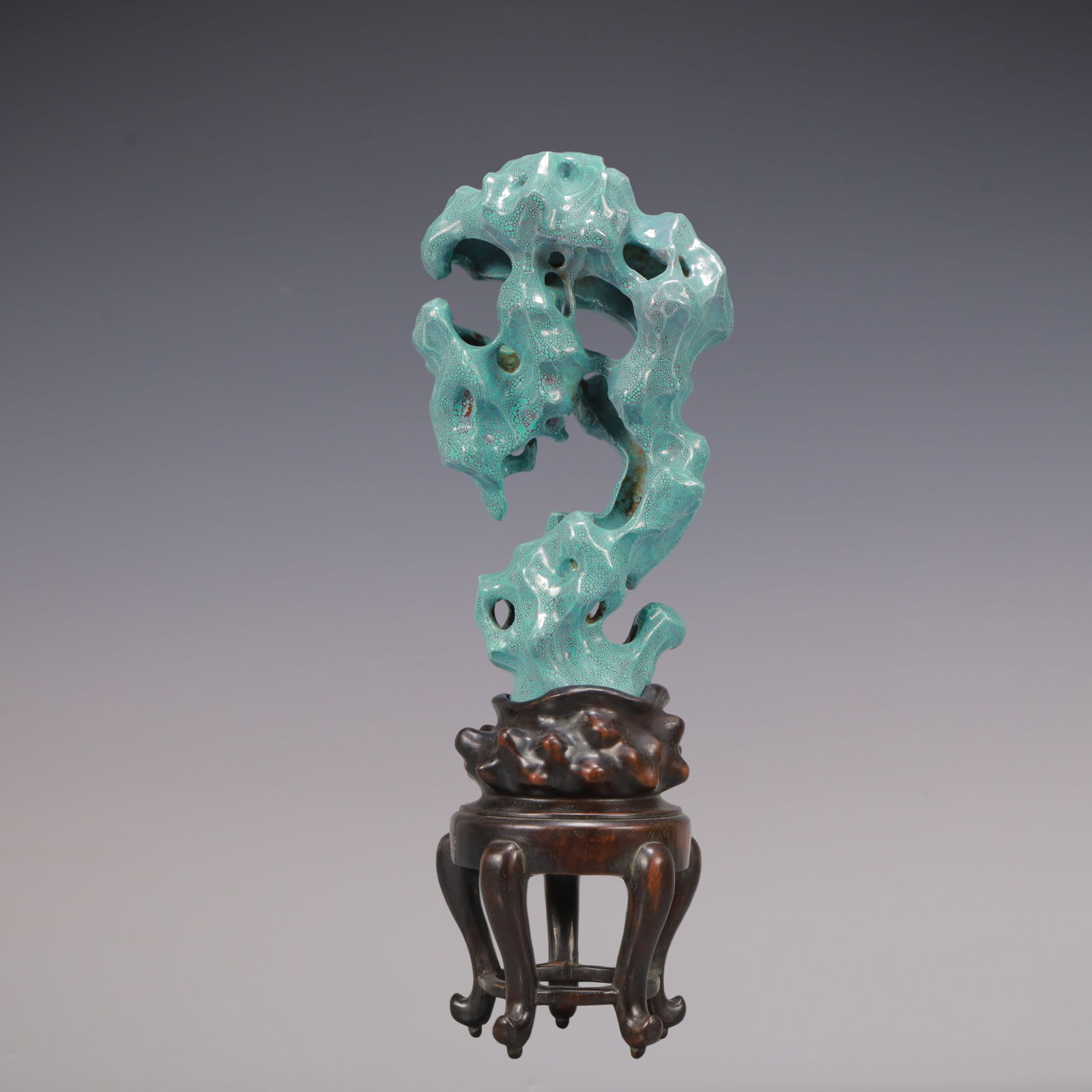 A Exquisite Shoushan Stone Ornament: A Exquisite Shoushan Stone Ornament Qing Dynasty, China Size:11.5cmx6.5cmx31.5cm Weight:900g (The Dimensions Of All Batches Are Manually Measured.If You Need More Detailed Information, Please