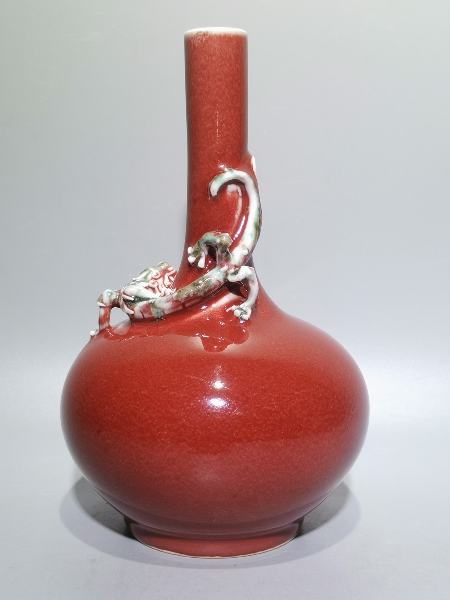 An Exquisite PeachBloom-Glazed Dragon Pattern Vase - 3