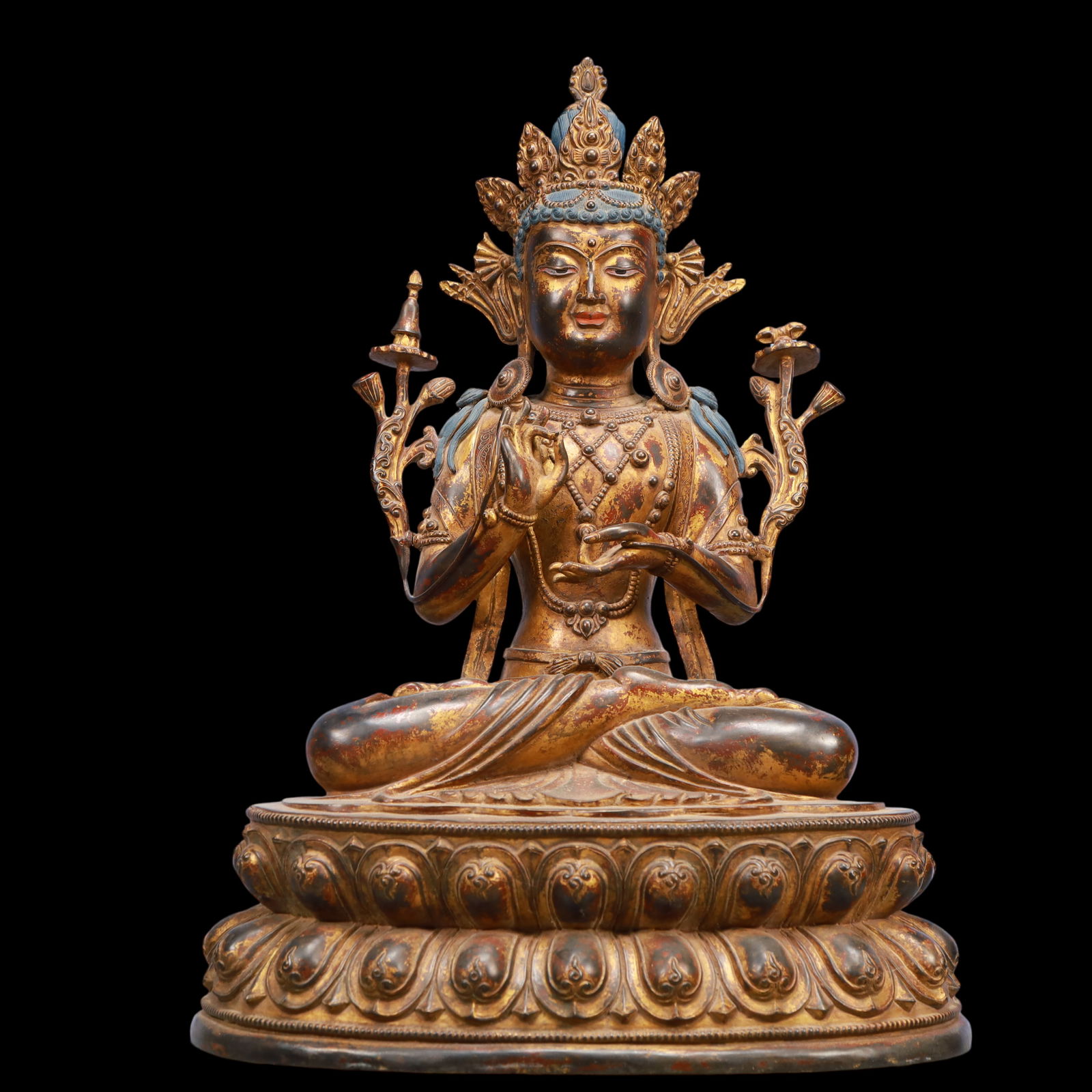 An Exquisite Gilt Bronze Statue of Avalokitesvara: An Exquisite Gilt Bronze Statue of Avalokitesvara Ming Dynasty, China Size:40cmx31cmx57cm Weight:26050g (The Dimensions Of All Batches Are Manually Measured.If You Need More Detailed Information,
