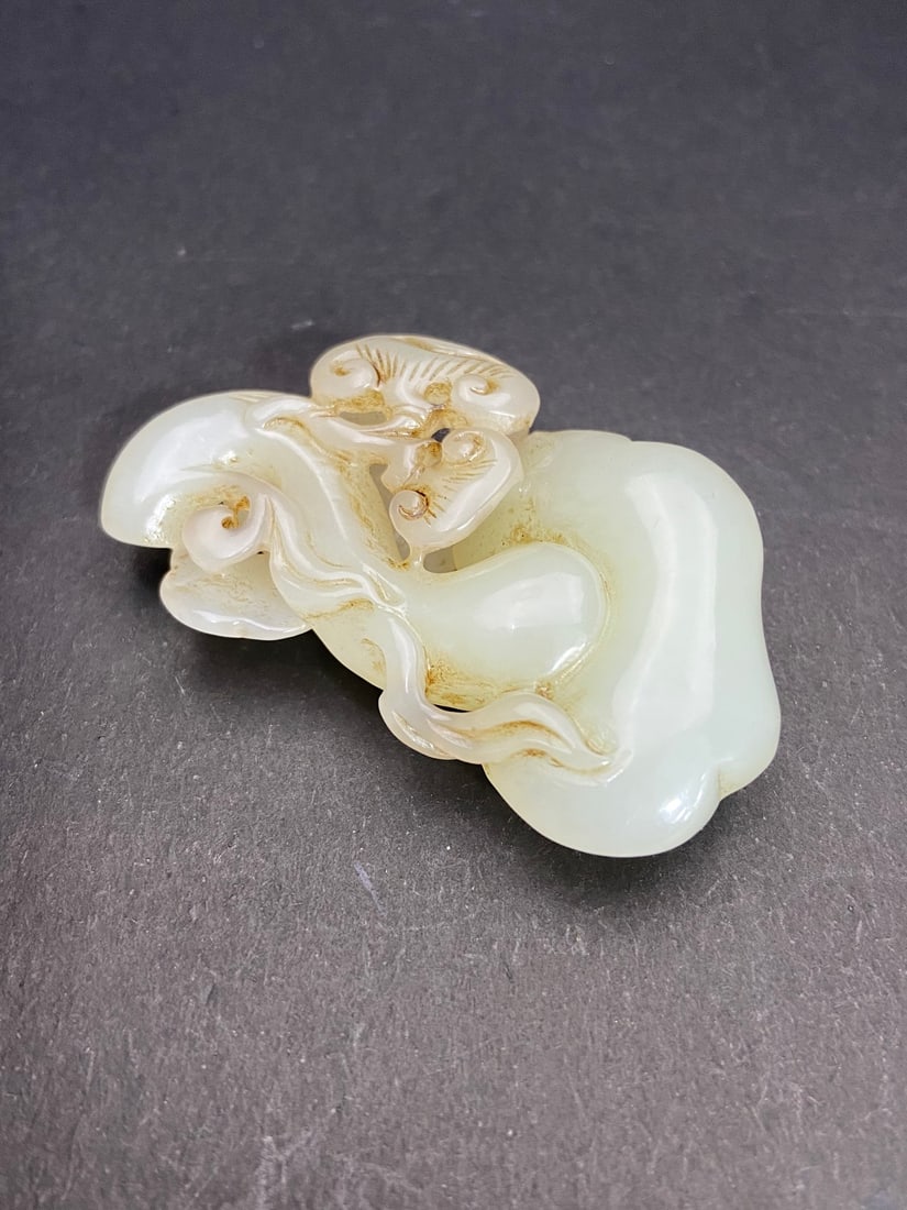 An Exquisite White Jade Ruyi Pendant - 6