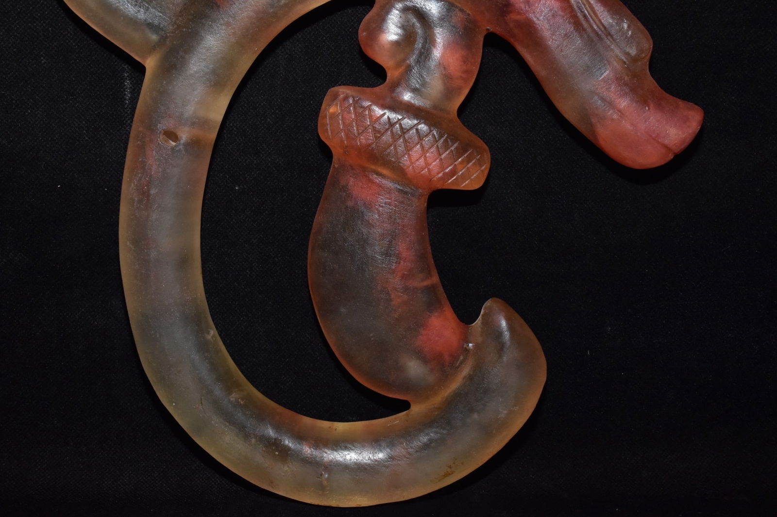 An Exquisite Crystal Dragon Ornament - 2