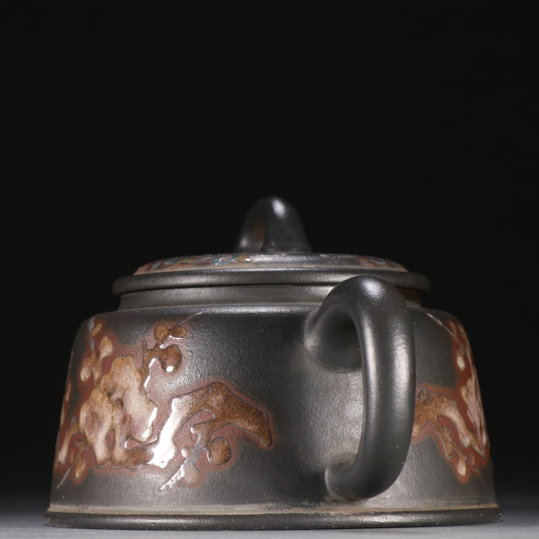 An Exquisite Purple Sands Flower Pattern Teapot - 4