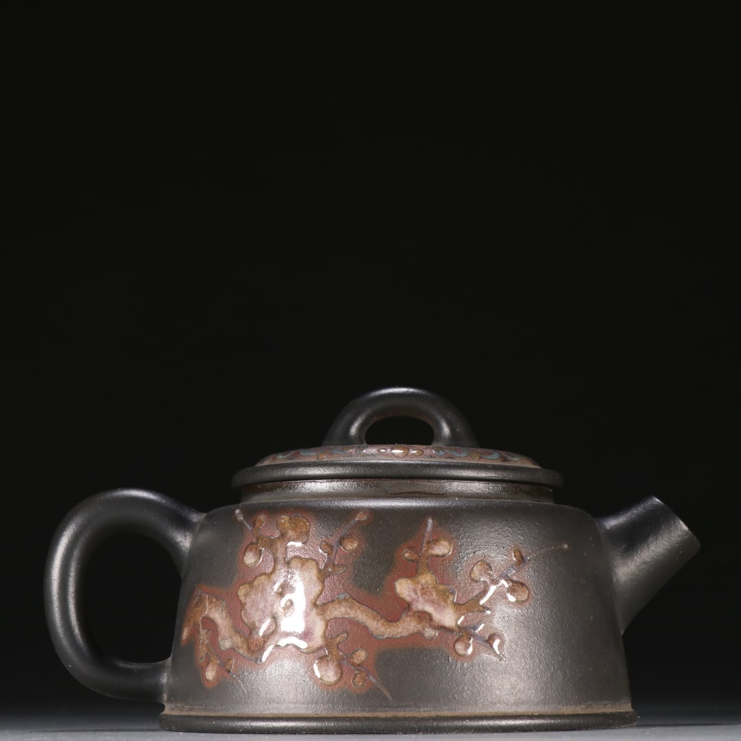 An Exquisite Purple Sands Flower Pattern Teapot - 5