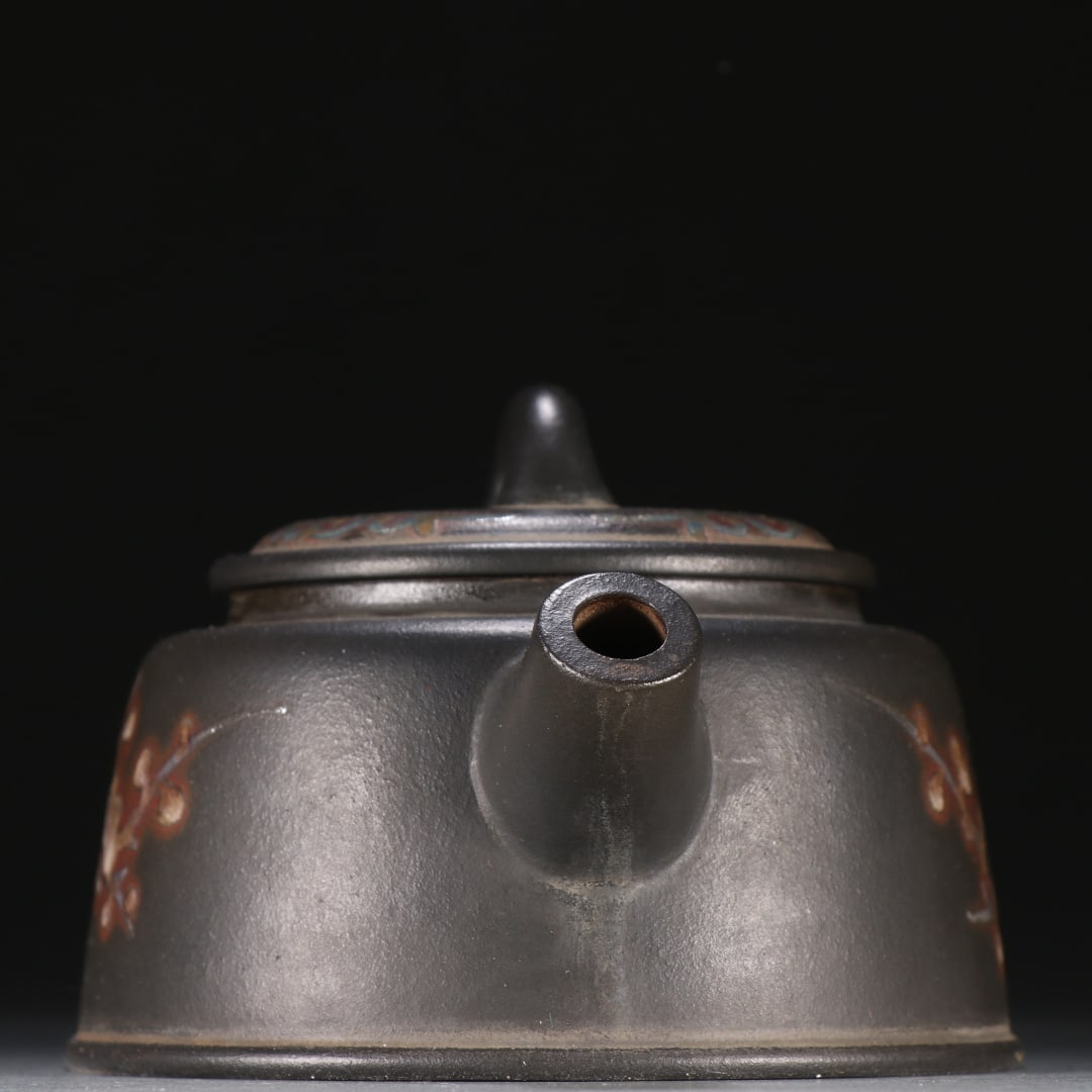 An Exquisite Purple Sands Flower Pattern Teapot - 7