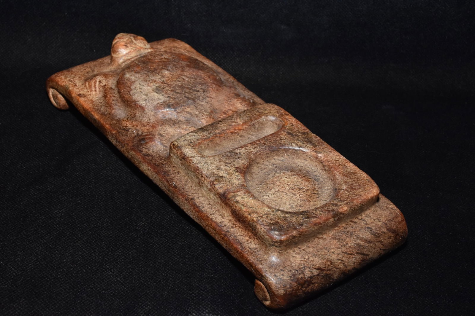 An Exquisite Hemo Jade Ornament - 6