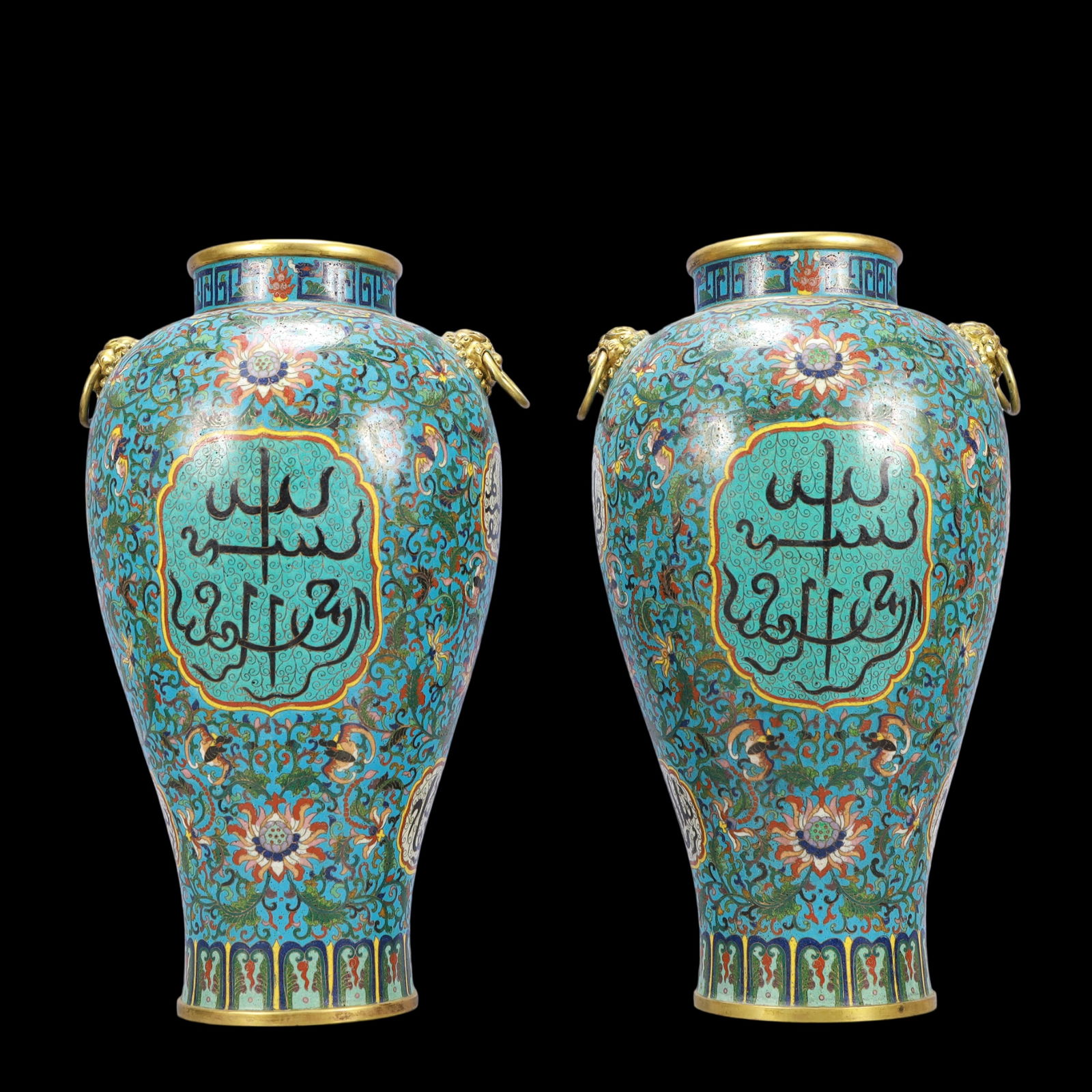 A Exquisite A pair of Cloisonne Lotus Pattern Double-Ears Vase: A Exquisite A pair of Cloisonne Lotus Pattern Double-Ears Vase Qing Dynasty, China Qianlong Four-character Mark Size:24cmx40cm Weight:8700g (The Dimensions Of All Batches Are Manually Measured.If