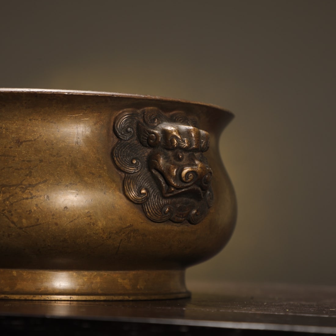 An Exquisite Bronze Dragon Pattern Double-Ears Censer - 8