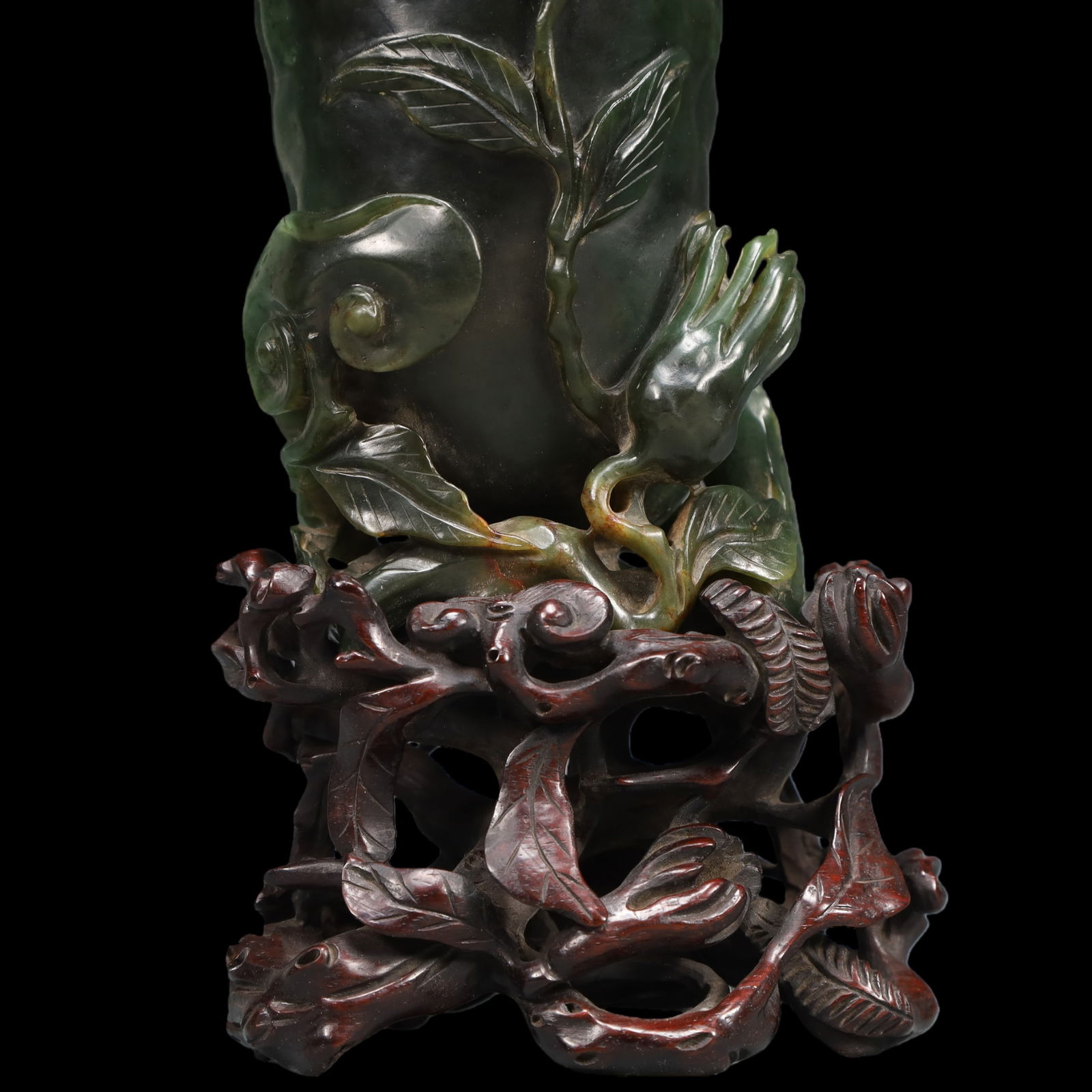 A Exquisite Jasper Bergamot Ornament - 3