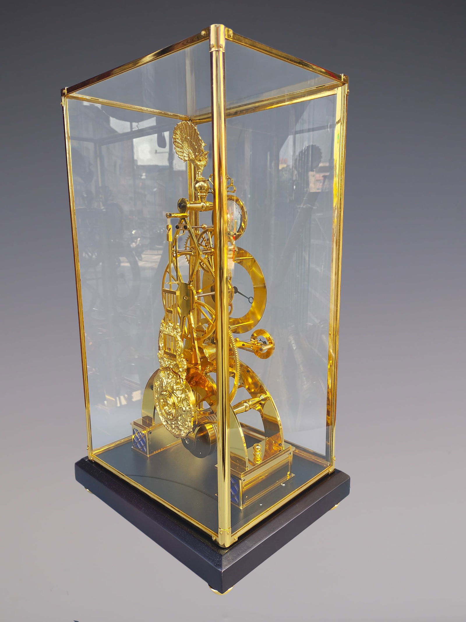 An Exquisite Gilt Bronze Lotus Pattern Clock - 5