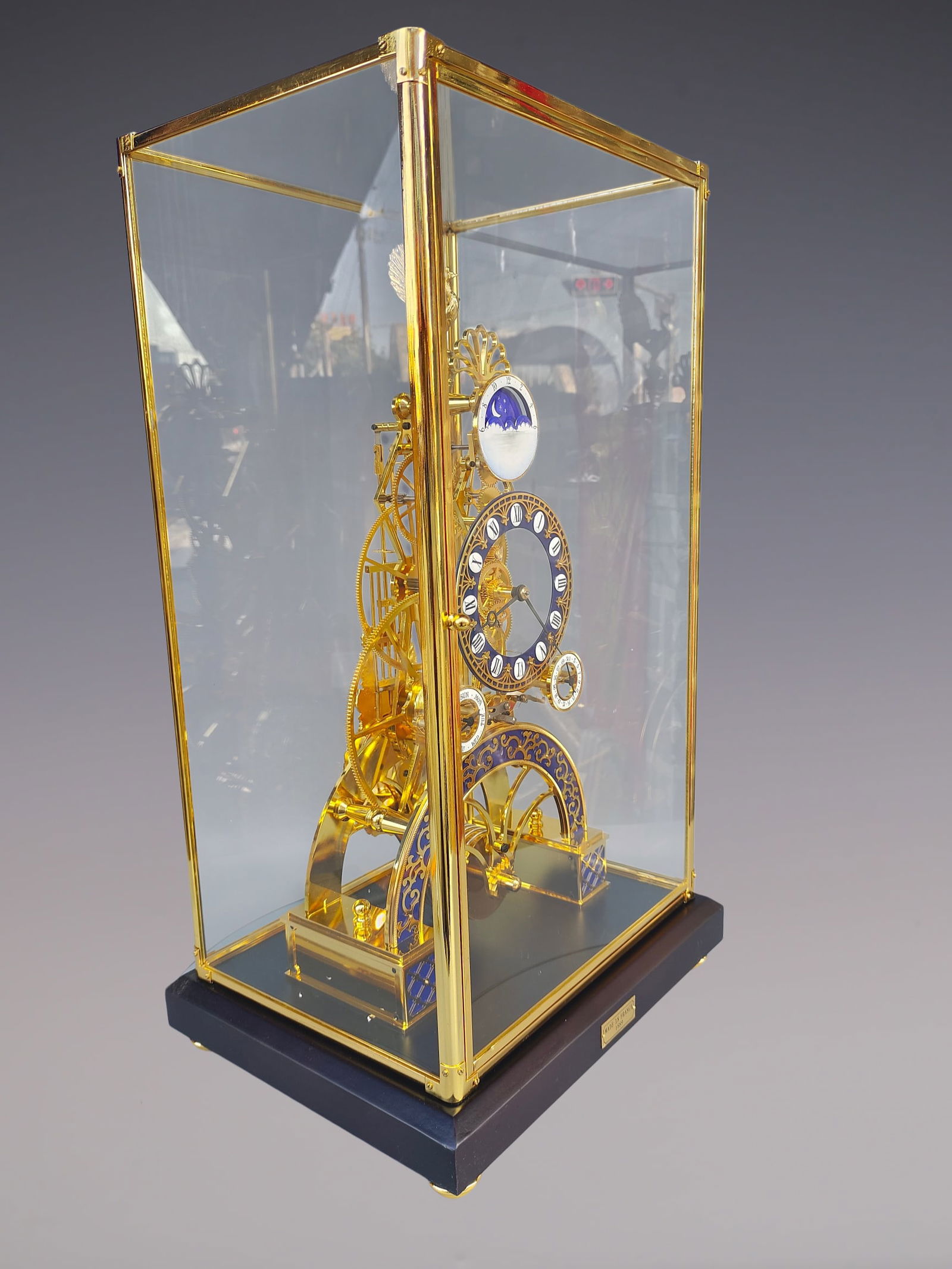 An Exquisite Gilt Bronze Lotus Pattern Clock - 7