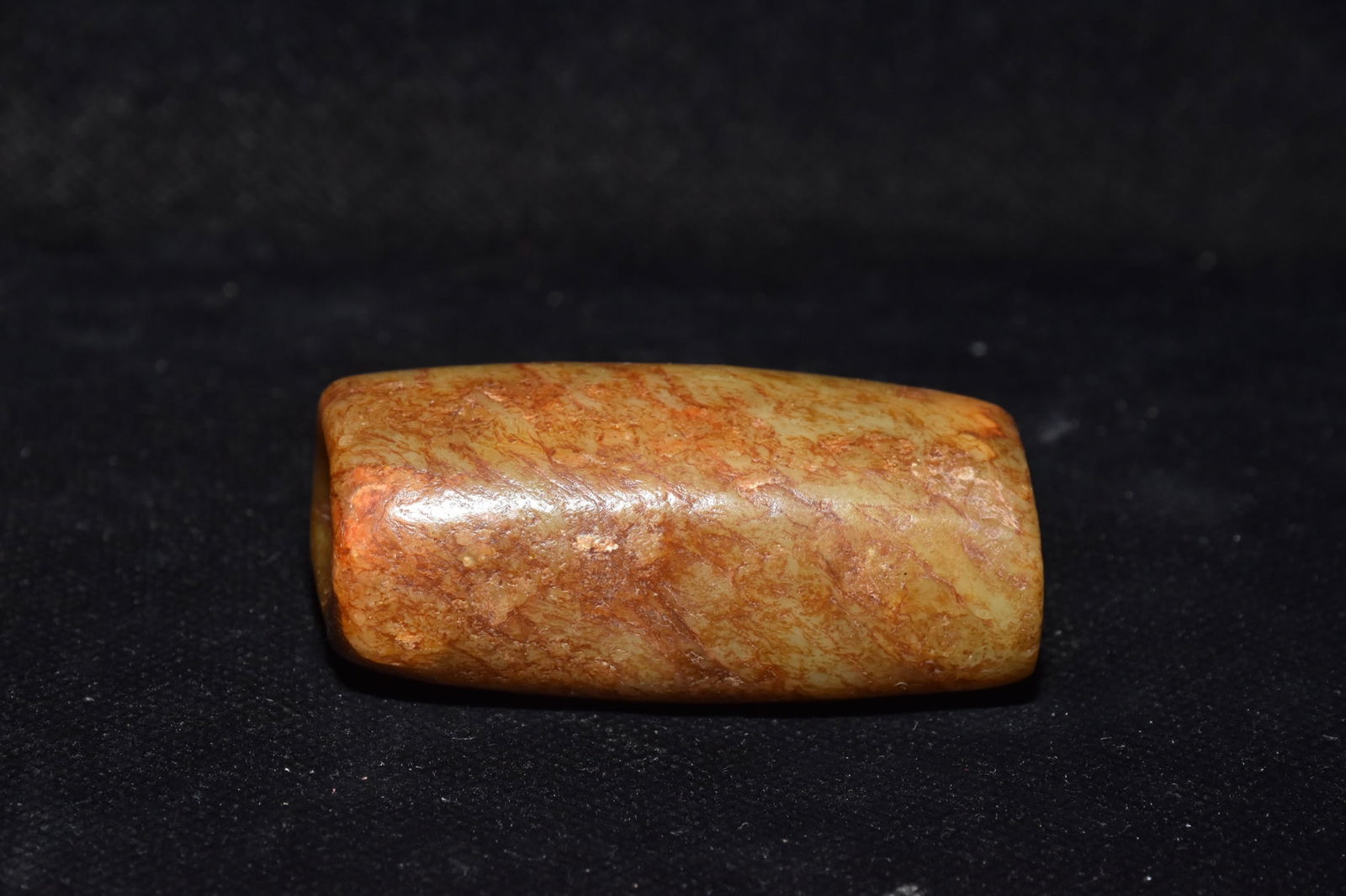 An Exquisite Hemo Jade Ornament - 2