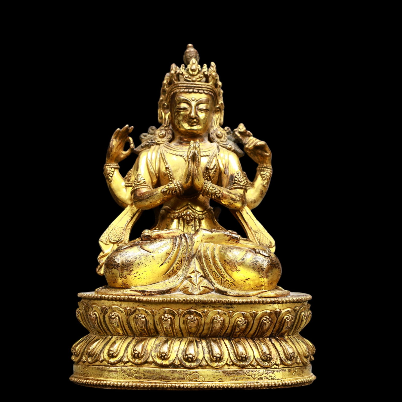 A Exquisite Gilt Bronze Four-arms Statue of Avalokitesvara: A Exquisite Gilt Bronze Four-arms Statue of Avalokitesvara Ming Dynasty, China Size:15cmx10cmx21cm Weight:3250g (The Dimensions Of All Batches Are Manually Measured.If You Need More Detailed
