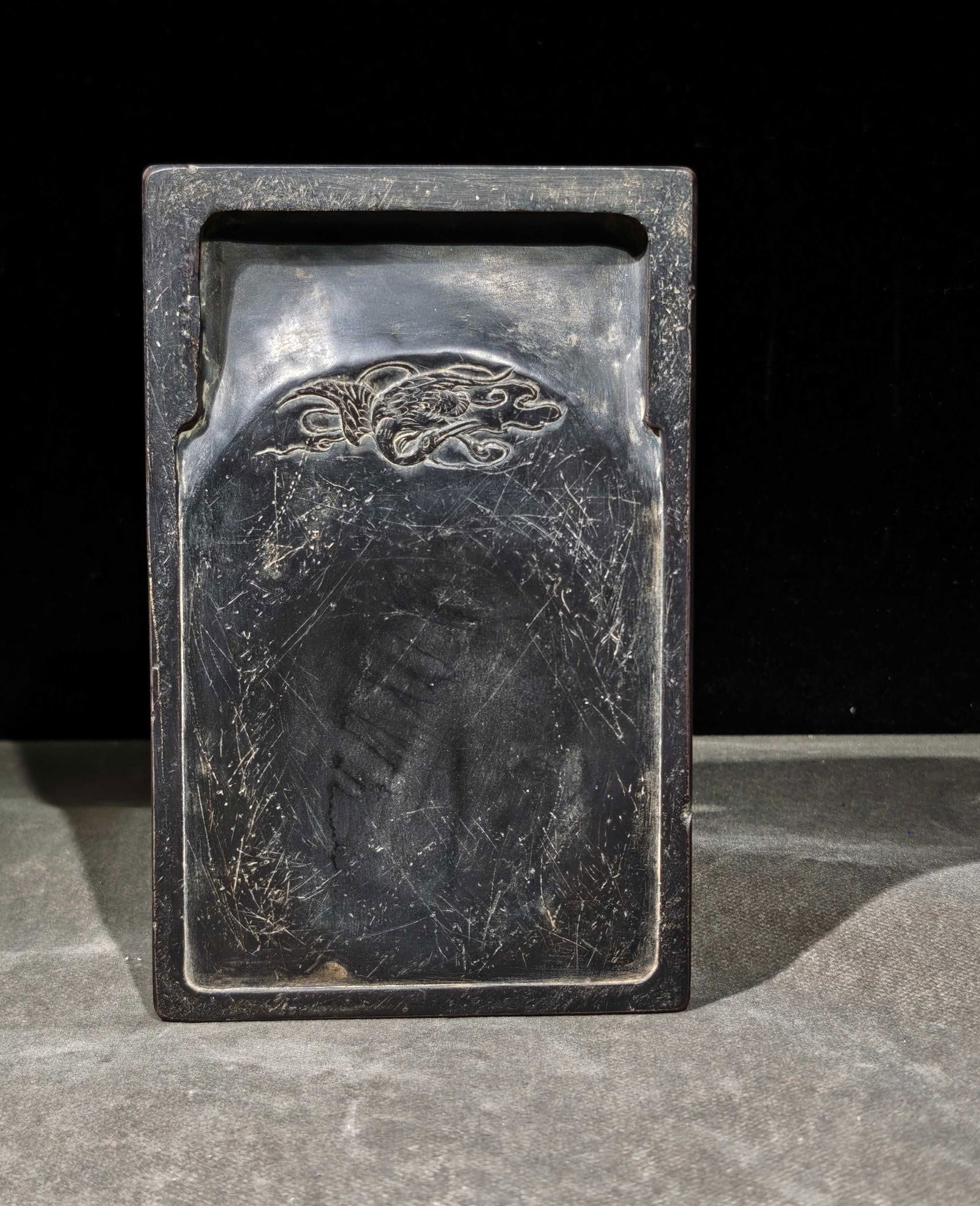 An Exquisite Auspicious Cloud Pattern Crane Pattern Inkstone: An Exquisite Auspicious Cloud Pattern Crane Pattern Inkstone Weng fanggang Size:19.5cmx12.3cmx3.5cm (The Dimensions Of All Batches Are Manually Measured.If You Need More Detailed Information,