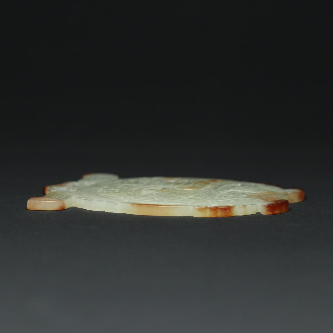 An Exquisite White Jade Beast-Face Pattern Ornament - 3