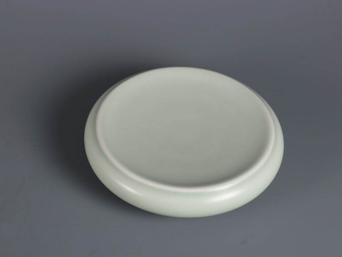 An Exquisite Celadon Glazed Brush Washer - 4