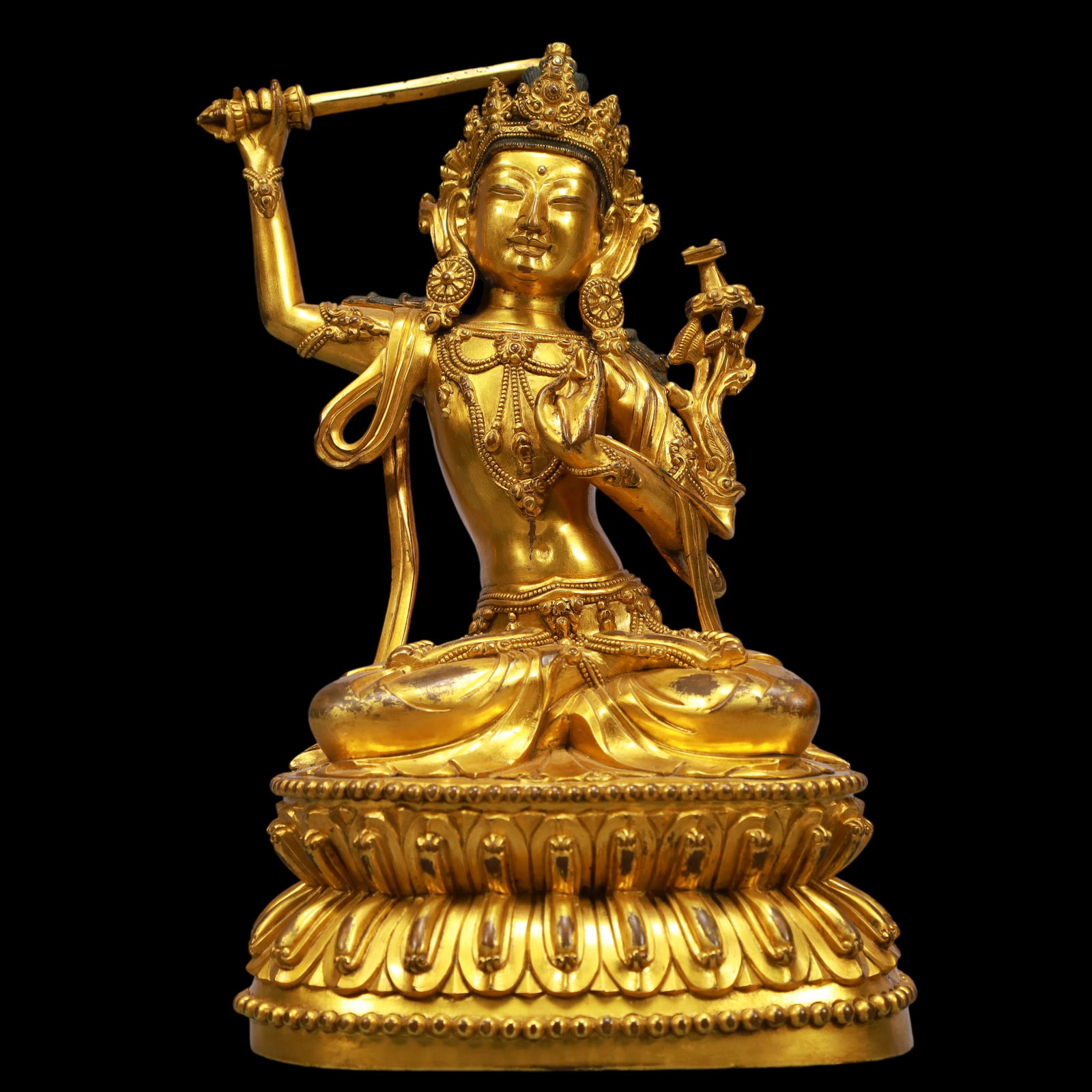 An Exquisite Gilt Bronze Statue of Manjusri: An Exquisite Gilt Bronze Statue of Manjusri Ming Dynasty, China Size:16cmx10cmx26cm Weight:3600g (The Dimensions Of All Batches Are Manually Measured.If You Need More Detailed Information, Please
