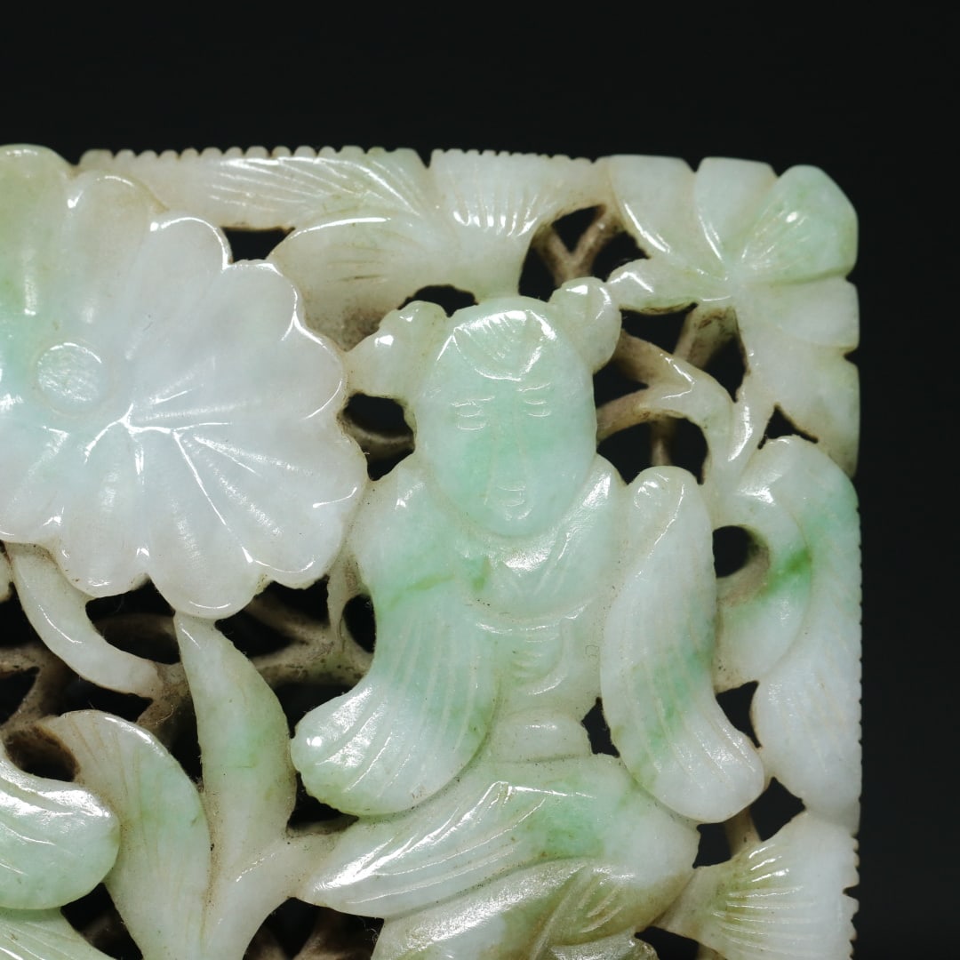 An Exquisite Jadeite Figure Pattern Ornament - 6