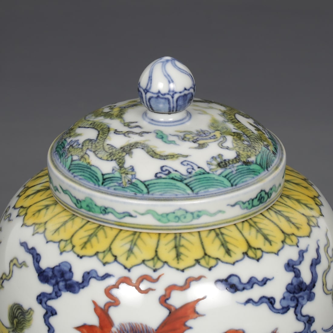 An Exquisite Doucai Seawater Pattern Auspicious Beast Pattern Jar - 3