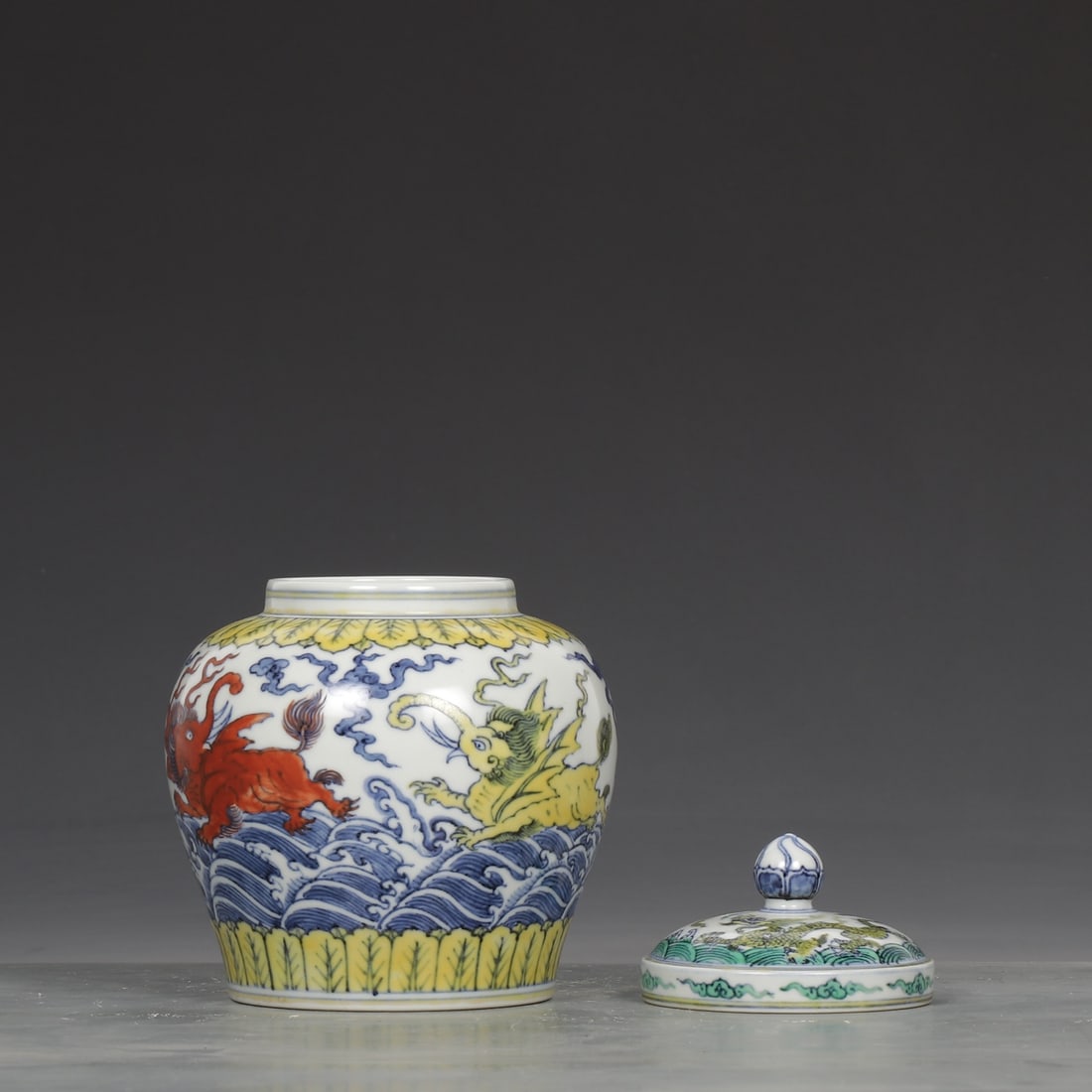 An Exquisite Doucai Seawater Pattern Auspicious Beast Pattern Jar - 6