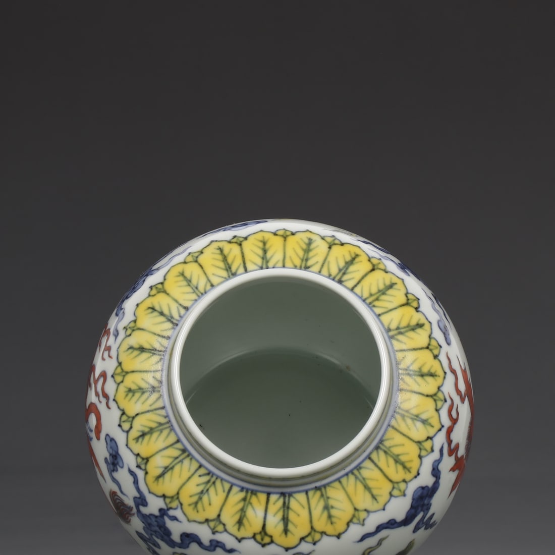 An Exquisite Doucai Seawater Pattern Auspicious Beast Pattern Jar - 8